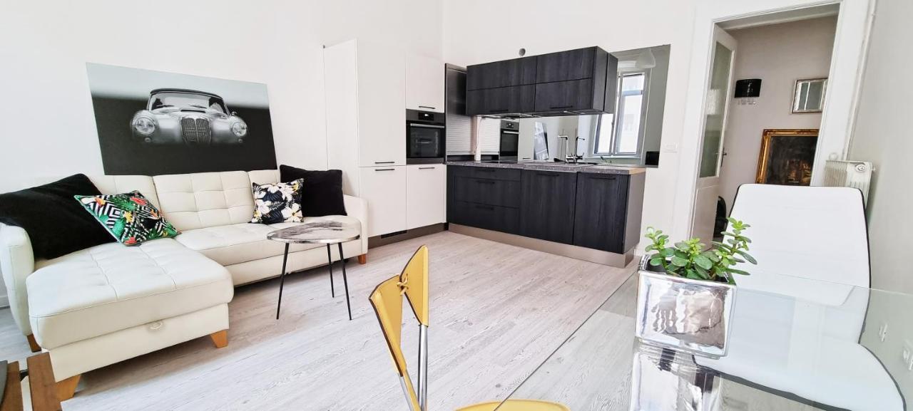 Casa Bianca - 2 Bedroom Design Apartment Трієст Екстер'єр фото