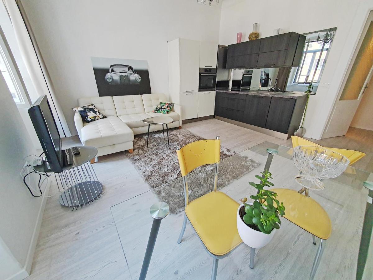 Casa Bianca - 2 Bedroom Design Apartment Трієст Екстер'єр фото