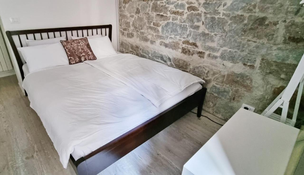 Casa Bianca - 2 Bedroom Design Apartment Трієст Екстер'єр фото